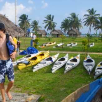Kayaking helps the community of Digirdup, Guna Yala