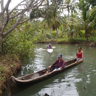 Diguar, Iguandili and I explore a river, Guna style